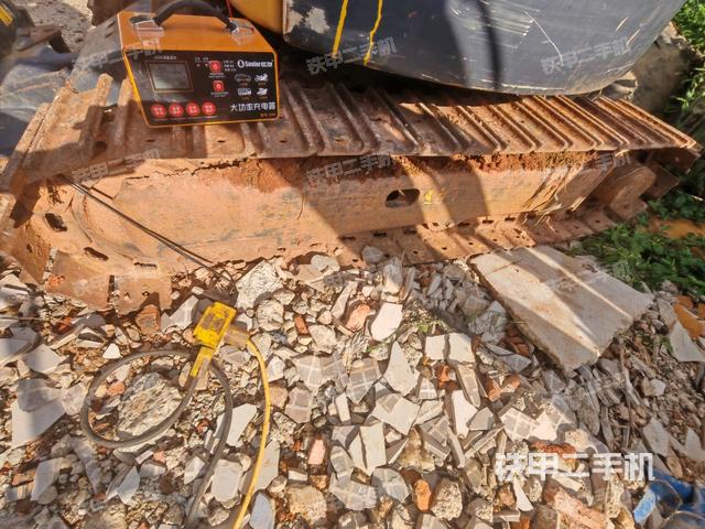 单侧履带整体（整机外观）