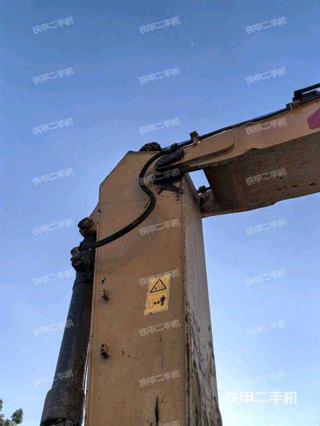 小臂整體左后（工作和回轉(zhuǎn)裝置）