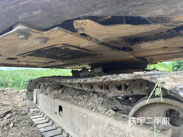 单侧履带整体（整机外观）