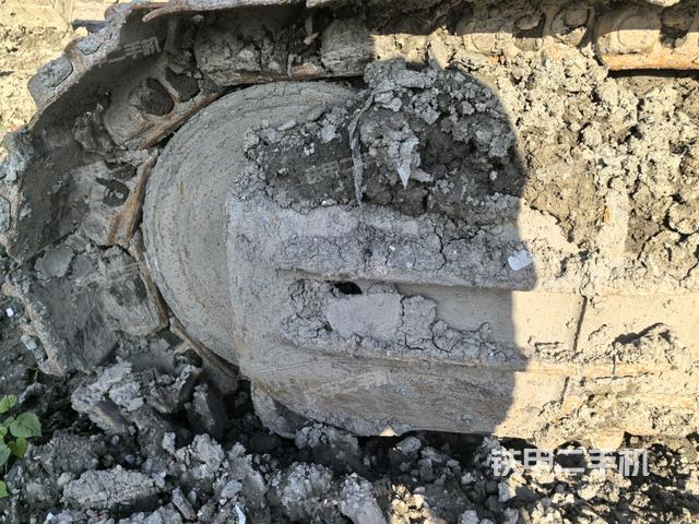 左驅(qū)動(dòng)輪（行走機(jī)構(gòu)）