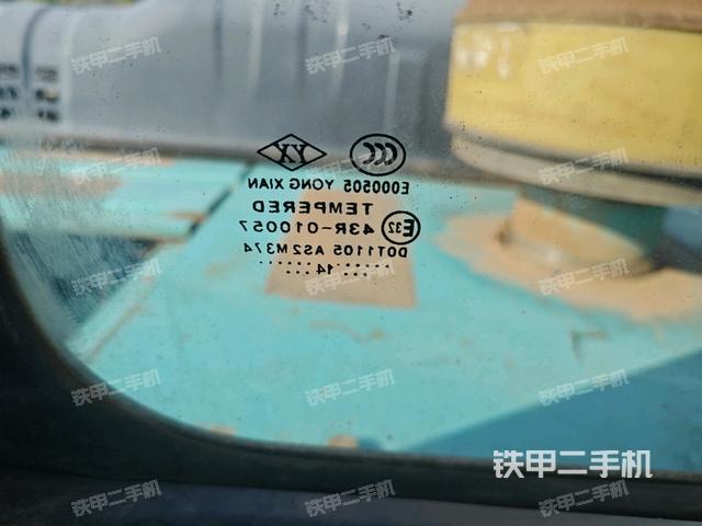 后窗玻璃角標(biāo)（駕駛室部分）