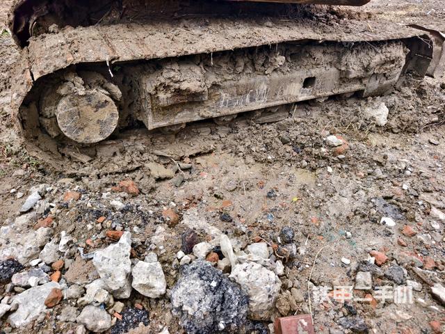 单侧履带整体（整机外观）