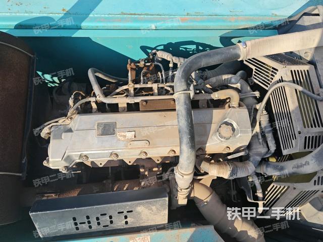 氣門室蓋螺絲特寫（上車部件）