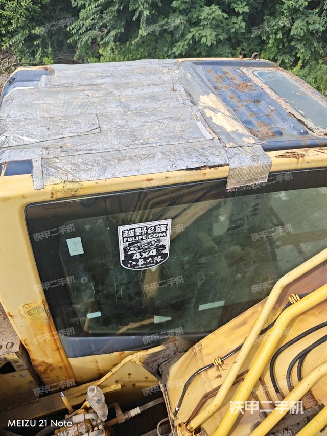 驾驶室顶部（整机外观）