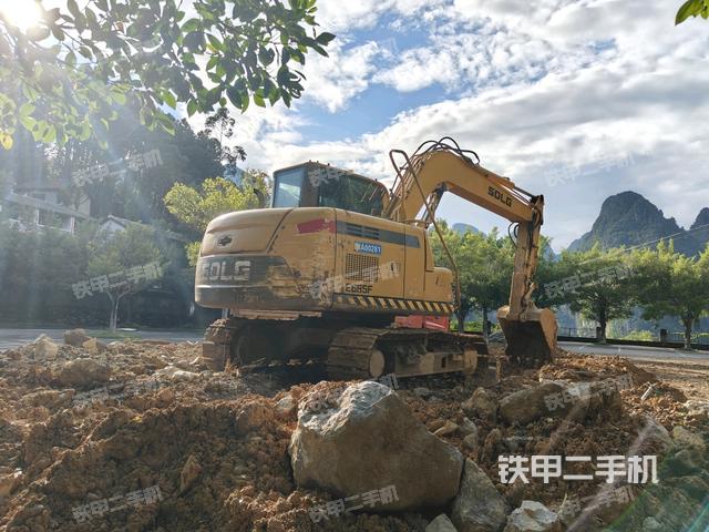 右后45(整機(jī)外觀) 右后45(整機(jī)外觀)