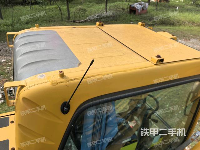駕駛室頂部俯視（上車部件）