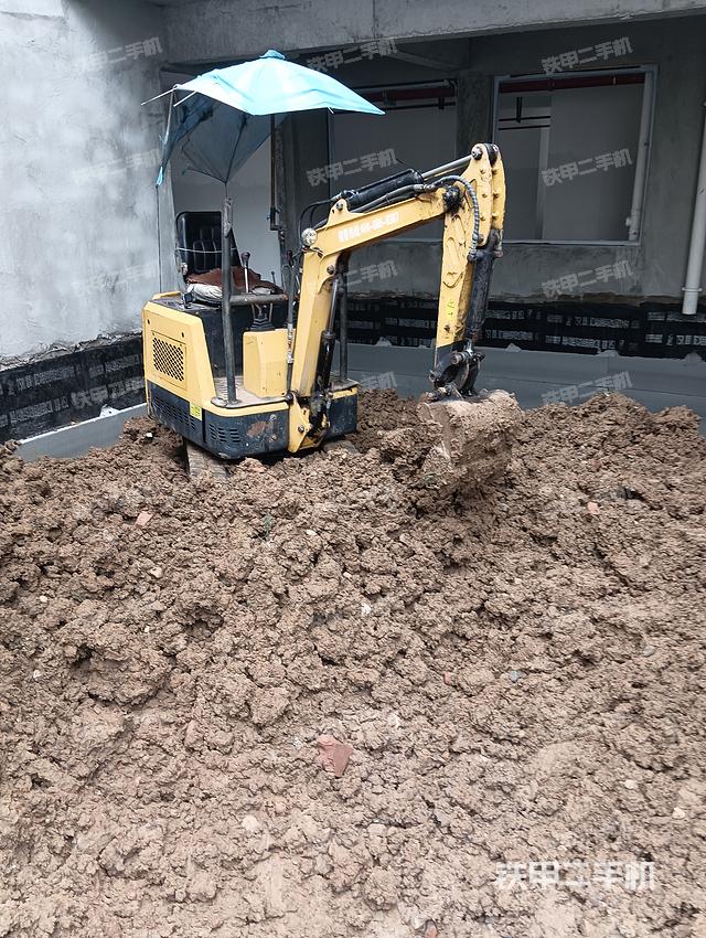 整機右后45°（整機外觀）