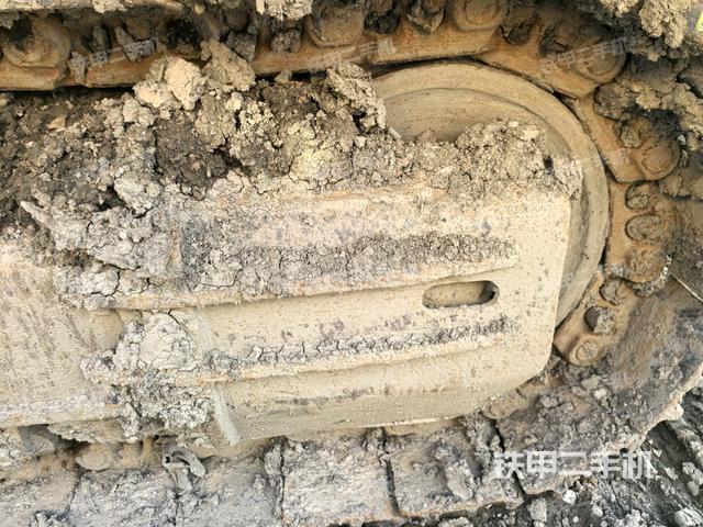 左導(dǎo)向輪（行走機(jī)構(gòu)）