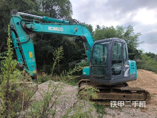 神钢SK75-8挖掘机