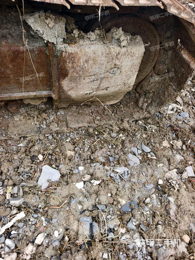 左導(dǎo)向輪（行走機(jī)構(gòu)）