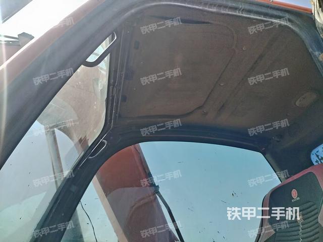 驾驶室顶部（整机外观）