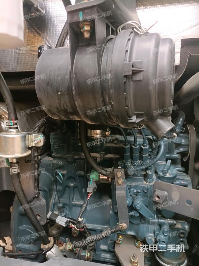 发动机整体俯视（整机外观）