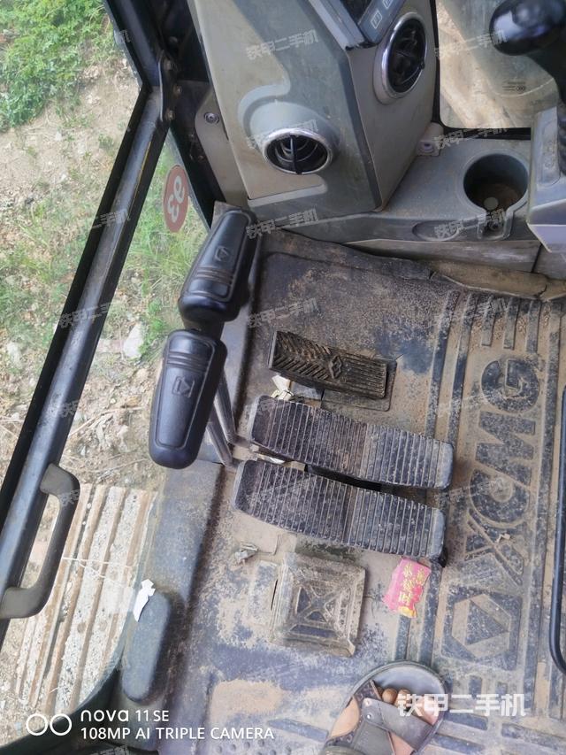 顶棚整体（驾驶室部分）