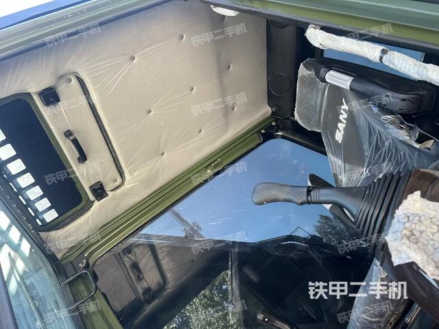 駕駛室整體（整機(jī)外觀）