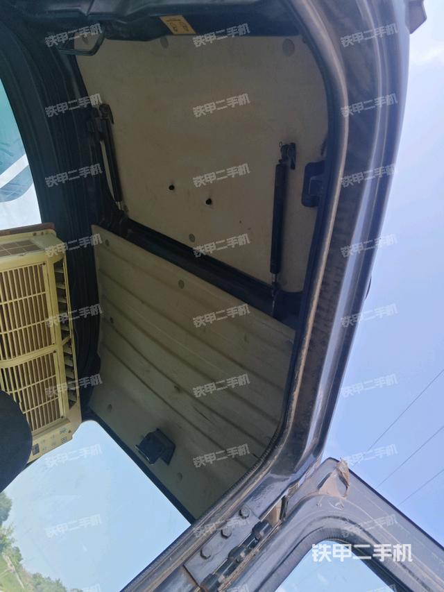 頂棚整體（駕駛室部分）