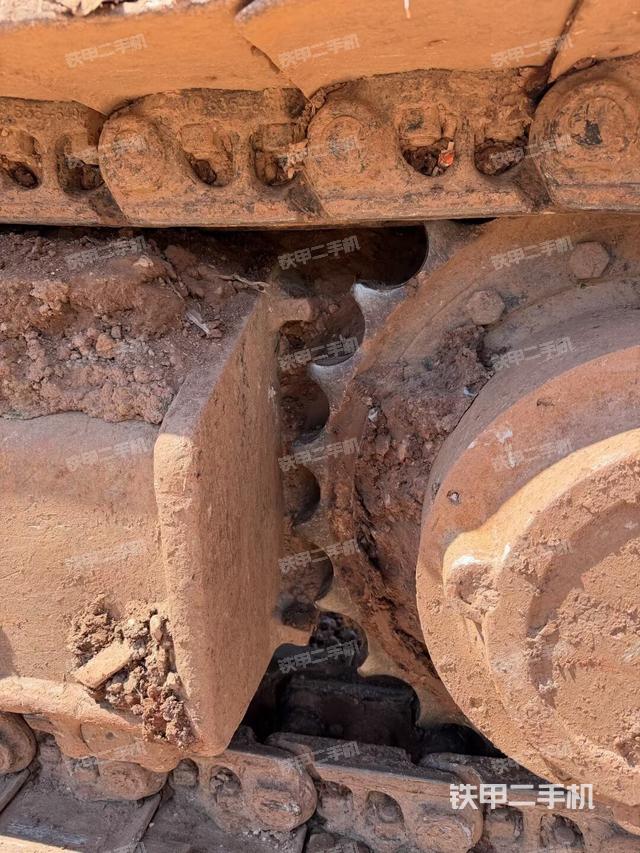 右驅(qū)動(dòng)輪（行走機(jī)構(gòu)）