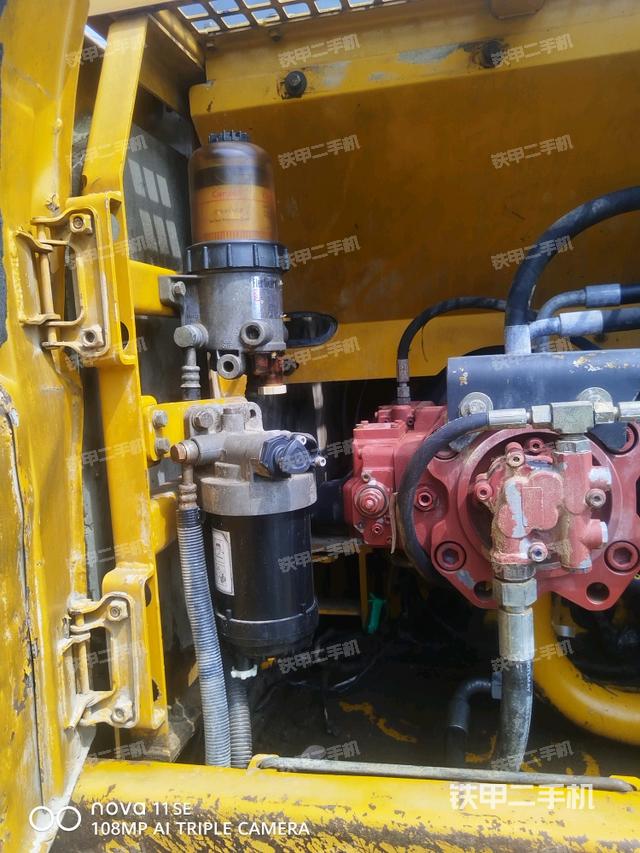 液压泵斜45 左（大件舱室）