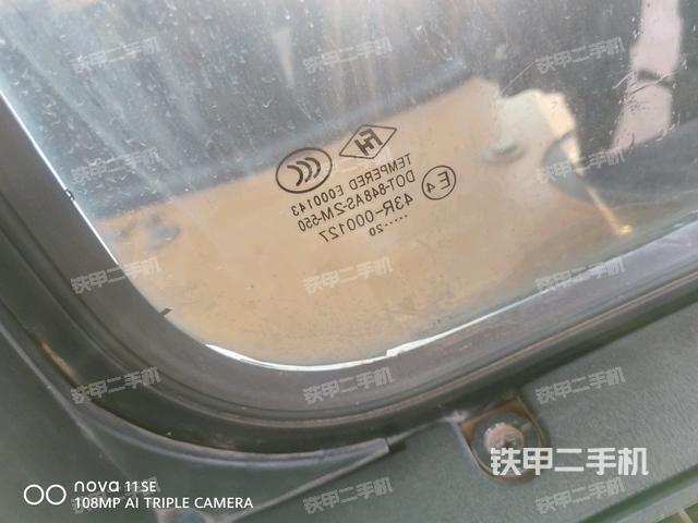 后窗玻璃角标（驾驶室部分）