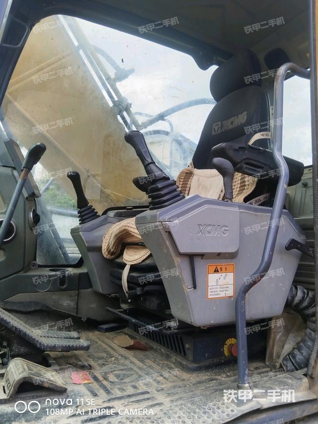 左后方玻璃角标（驾驶室部分）