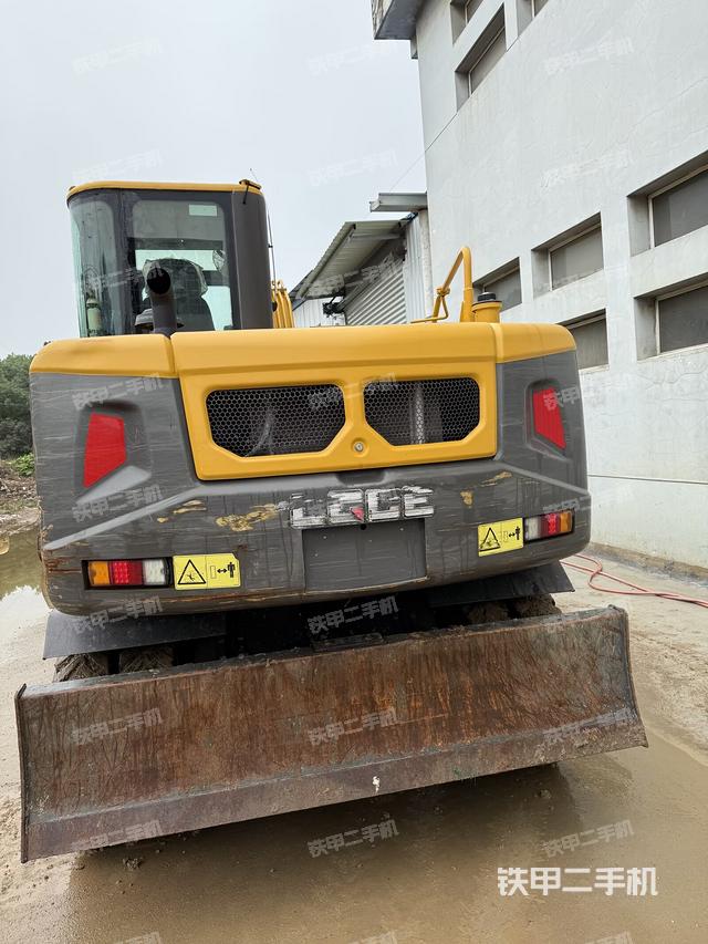 单侧履带整体（整机外观）