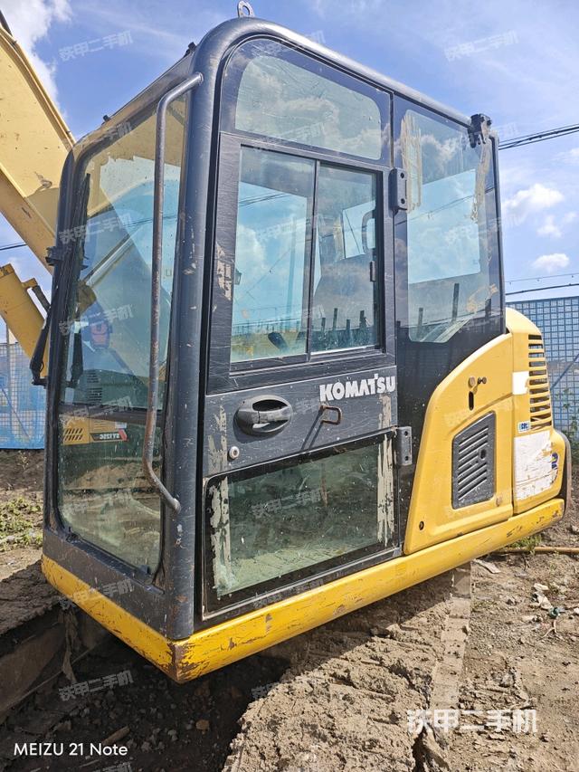 驾驶室整体（整机外观）