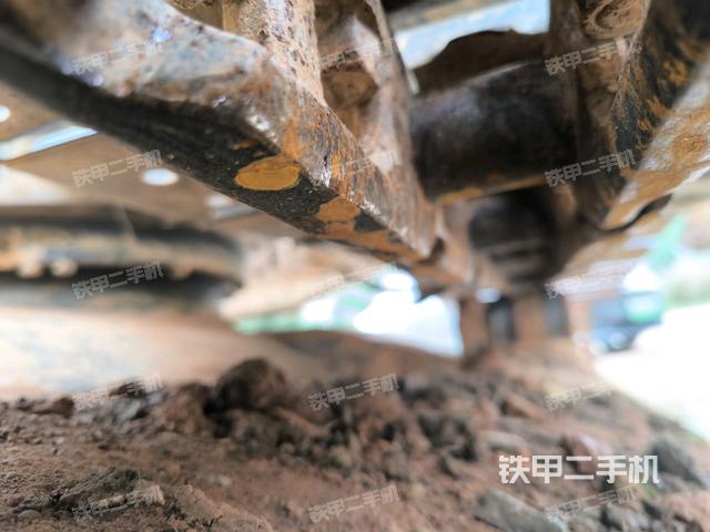 右側履帶整體?（行走機構）