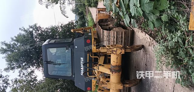 整机右后45°（设备外观及核心部件）