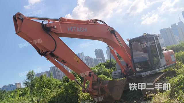 合矿HK215挖掘机