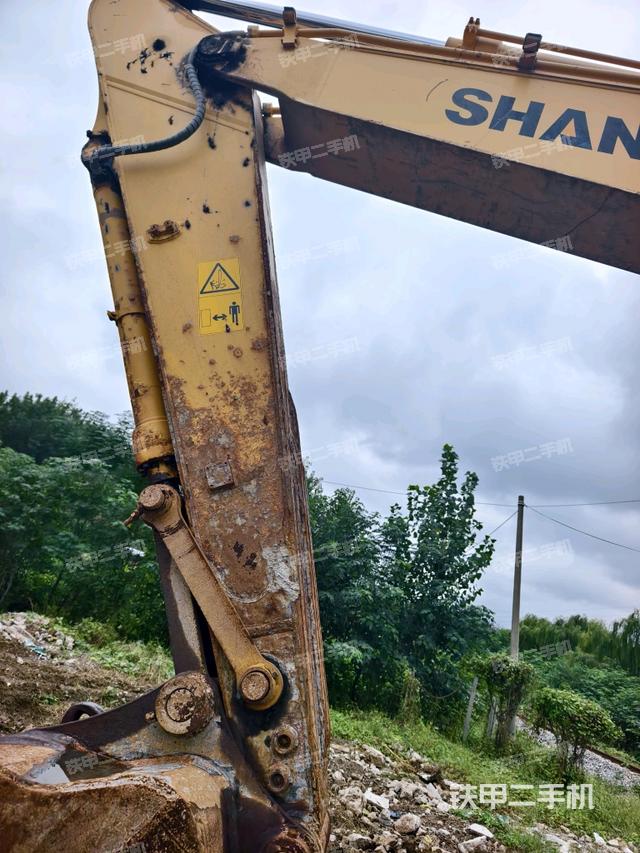 小臂整體左后（工作和回轉(zhuǎn)裝置）