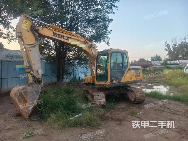山東臨工E6135F挖掘機(jī)