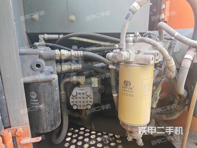 液壓泵斜45?左（大件艙室）