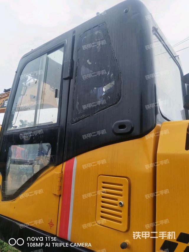 驾驶室正侧（驾驶室部分）