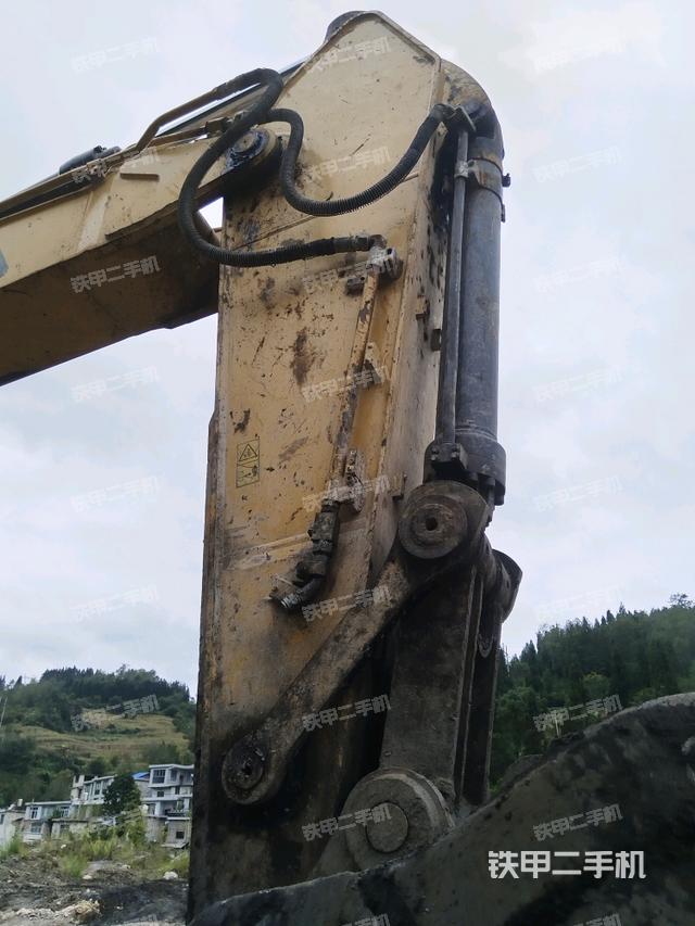 小臂整體左后（工作和回轉(zhuǎn)裝置）