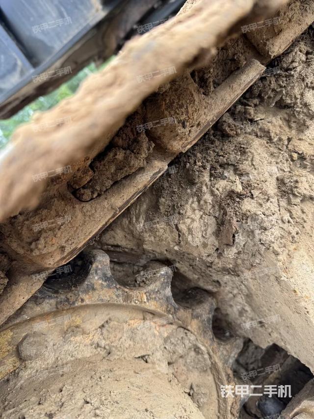 單側(cè)履帶整體（整機外觀）