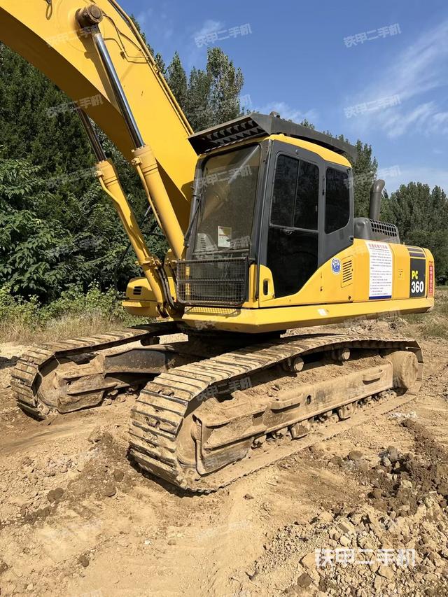 驾驶室顶部（整机外观）