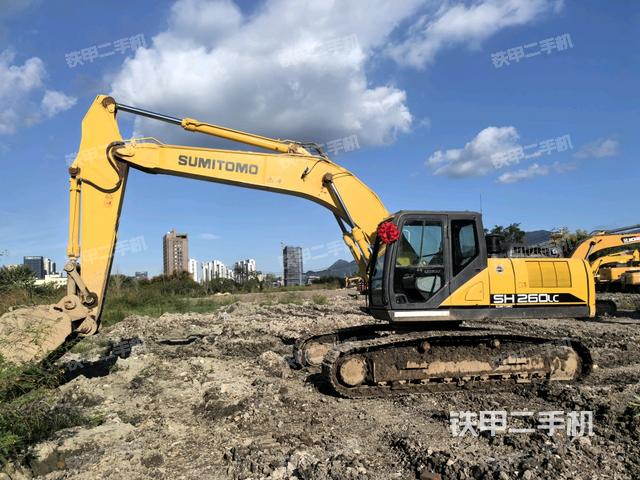 住友SH260LC-6挖掘機
