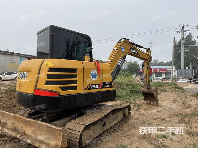 整機右后45°（整機外觀）