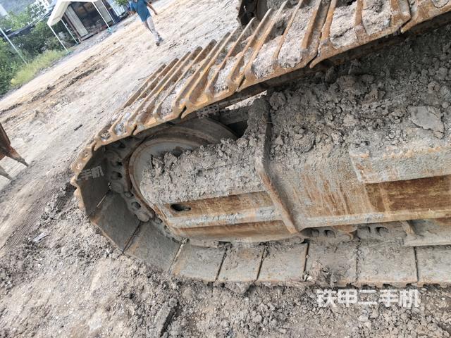 左导向轮（行走机构）