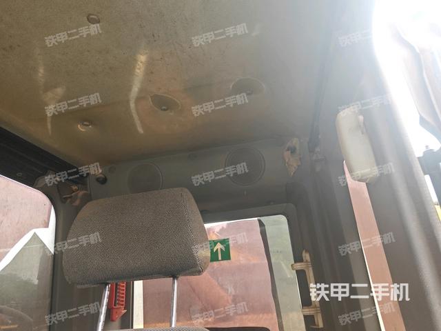 座椅后部（驾驶室部分）