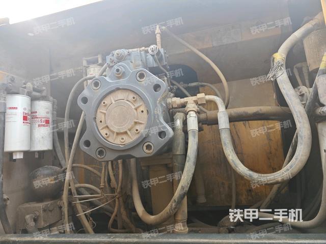 液壓泵斜45?左（大件艙室）