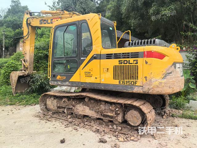 单侧履带整体（整机外观）