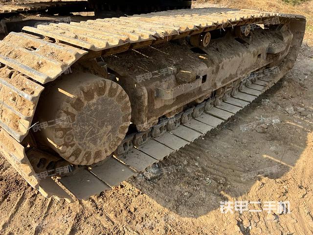 单侧履带整体（整机外观）