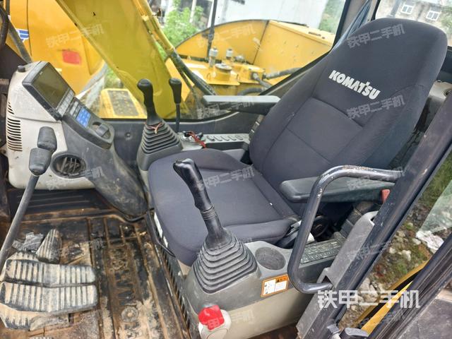 驾驶室整体（整机外观）