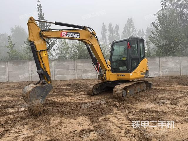 驾驶室整体（整机外观）