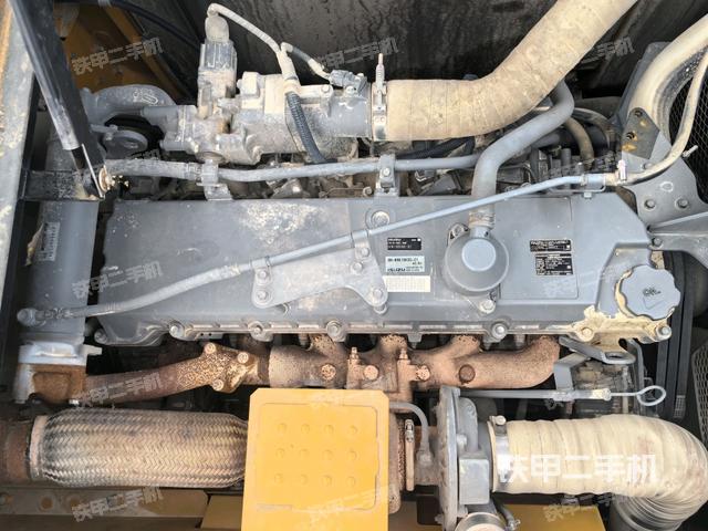 氣門室蓋螺絲特寫（上車部件）