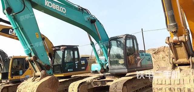 神鋼SK210LC-8挖掘機