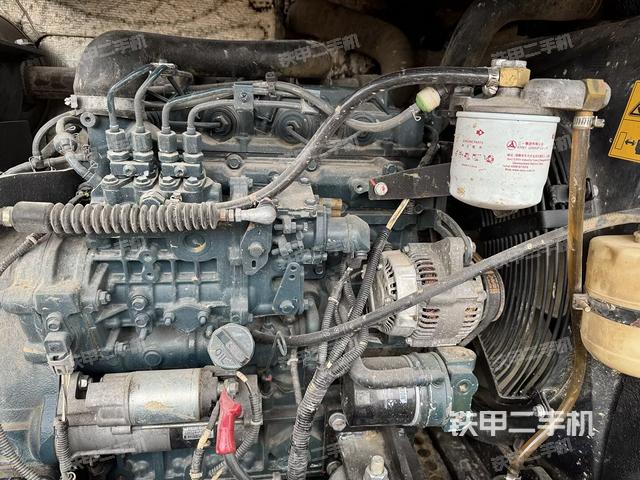 發(fā)動機整體俯視（整機外觀）