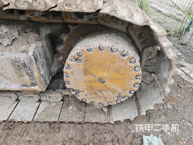 右驅(qū)動(dòng)輪（行走機(jī)構(gòu)）