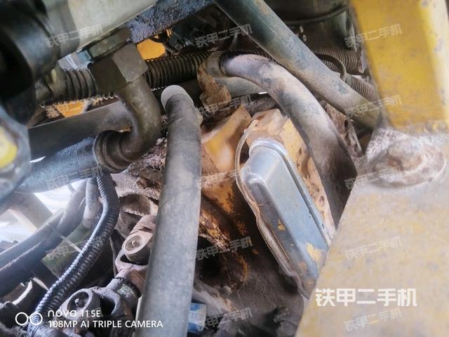 風(fēng)扇及皮帶（壓路機發(fā)動機艙）