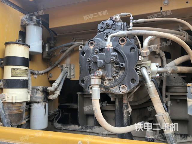 電瓶（大件艙室）